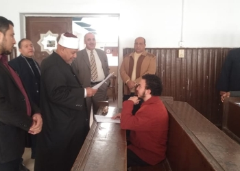 ﻿نائب رئيس جامعة الأزهر يتابع أعمال الامتحانات بكلية أصول الدين بطنطا