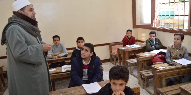 ﻿الشرقية الأزهرية : ختام امتحانات الفصل الدراسي الأول للشهادة الابتدائية وطلاب البرنامج التأهيلي للشهادة الإعدادية