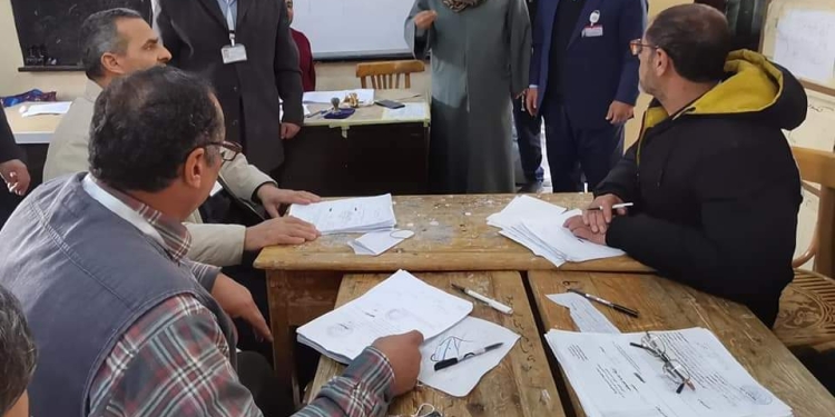 ﻿رئيس الشرقية الأزهرية يتفقد سير العمل بكنترولى الشهادتين الابتدائية والإعدادية