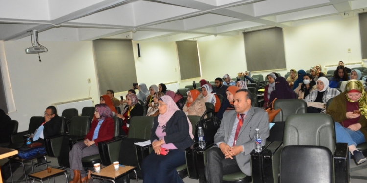 جامعة أسيوط تشهد انعقاد ورشة عمل بعنوان “فحص النخاع العظمي النسيجي في أمراض الدم” بمعهد الأورام