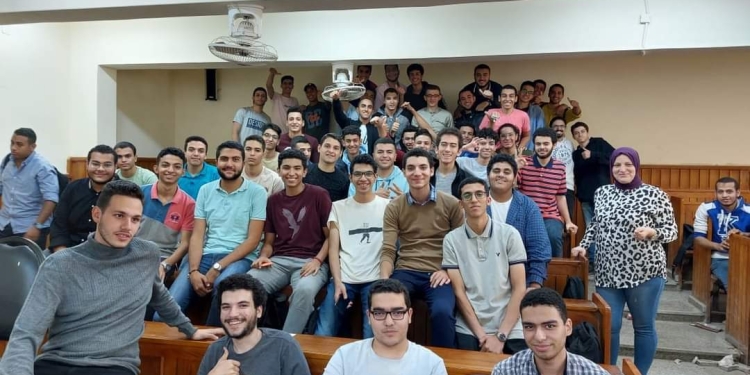 154 دورة تدريبية في مشروع تأهيل الطلاب لسوق العمل في جامعة حلوان