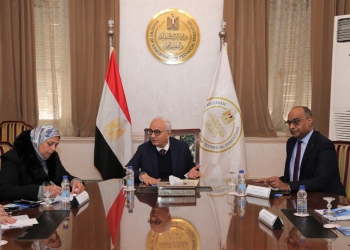 بما لا يخل بنواتج التعلم.. حجازي يستعرض آليات تطوير المناهج للطلاب ذوي الإعاقة البصرية