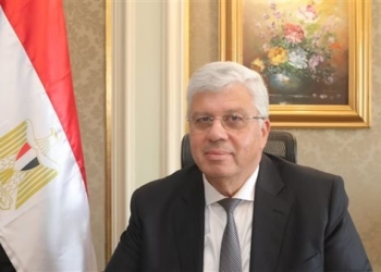 الدكتور أيمن عاشور وزير التعليم العالي والبحث العلمي