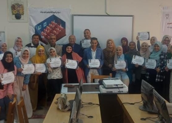 دورة تدريبية بكلية الخدمة الاجتماعية جامعة حلوان بعنوان” معايير جودة البحث العلمى فى الوقت المعاصر”