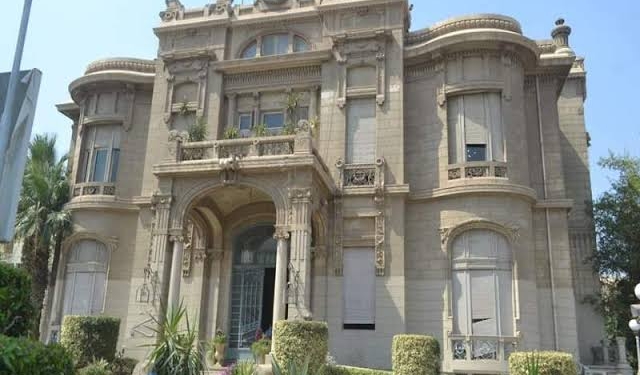 جامعة عين شمس