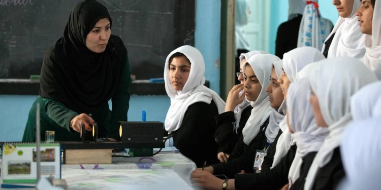 اليونسكو تخصص اليوم العالمي للتعليم للأفغانيات