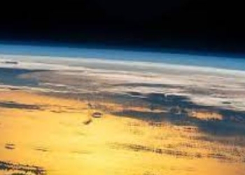 عالم بيئة يقيم احتمال استعادة طبقة الأوزون بحلول عام 2066