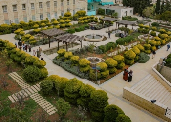 بهدف تطوير البحث العلمي ... جامعة القدس توقع إتفاقية تعاون مع مركز البحوث الماليزي