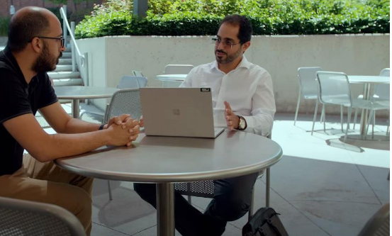 دكتور سعودي في جامعة كاليفورنيا يقود 3 مشاريع بحثية لأشهر شركات وادي السيليكون