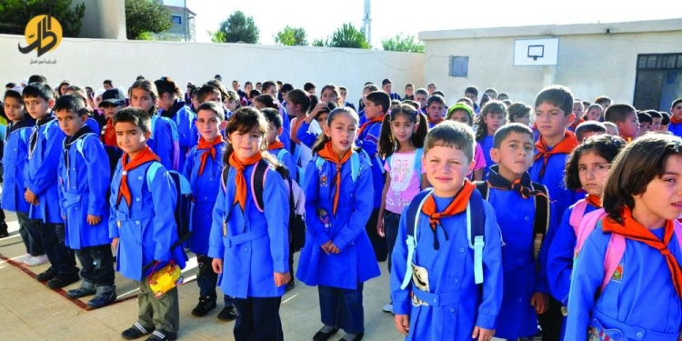 طالب في سن ال 15 يقتل مدير مدرسة طعناً بسكين في سوريا