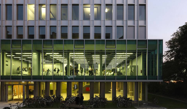 للطلاب المصريين ... فرصة الحصول على منح مؤسسة هاينريش بول في ألمانيا