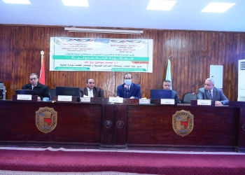 رئيس جامعة سوهاج يشهد فعاليات ندوة "الفاتورة الإلكترونية" بالتعاون مع إدارة التدريب الضريبي