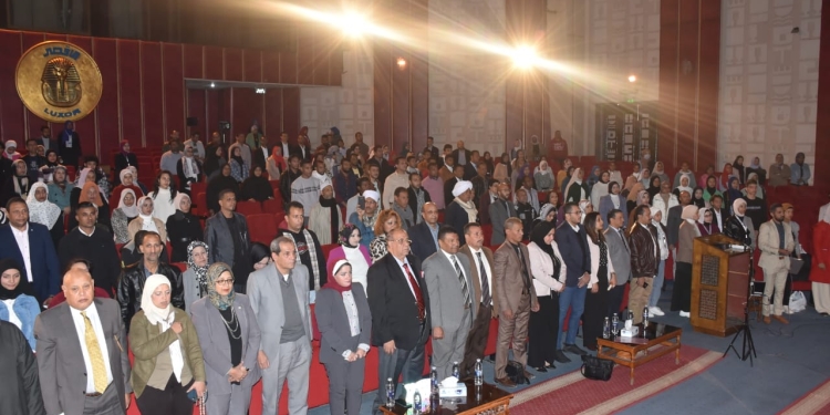 رئيس جامعة الأقصر: الجامعة ستصبح حاضنة التحول الرقمي بالمحافظة