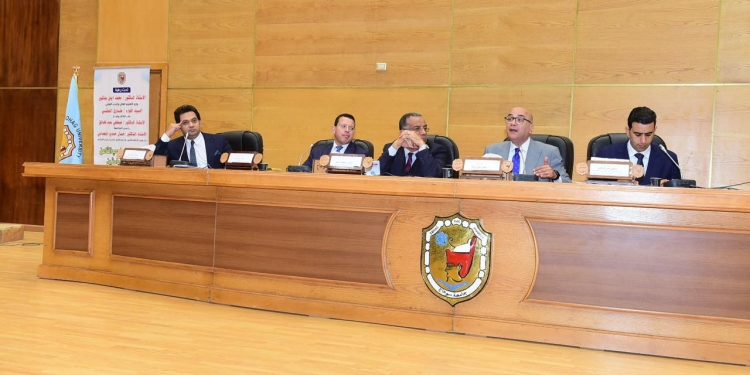 "جامعة سوهاج" تناقش دور الإعلام في دعم الجامعات والبحث العلمي