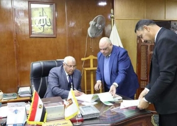  بنسبة نجاح ٩٥٪.. محافظ الوادي الجديد يعتمد نتيجة الشهادة الإعدادية