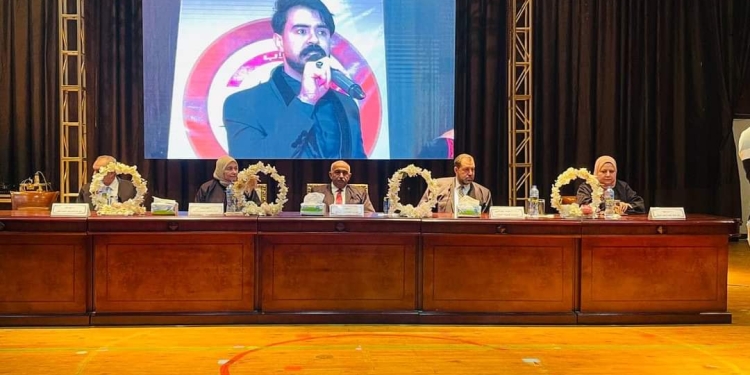 "طب الزقازيق" تحتفل بتخرج الدفعة ٤٩ من الطلاب الوافدين