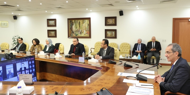 اتفاقية تعاون بين جامعة مصر للمعلوماتية وكلية “تلفر” Telfer لمنح درجة البكالوريوس المزدوج