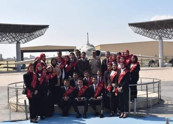 طلاب جامعة المنوفية يزورون متحف القوات الجوية| صور