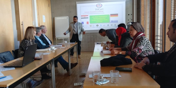 مشاركة وفد علمي من جامعة أسوان بألمانيا ضمن ورشة عمل للتغيرات المناعية