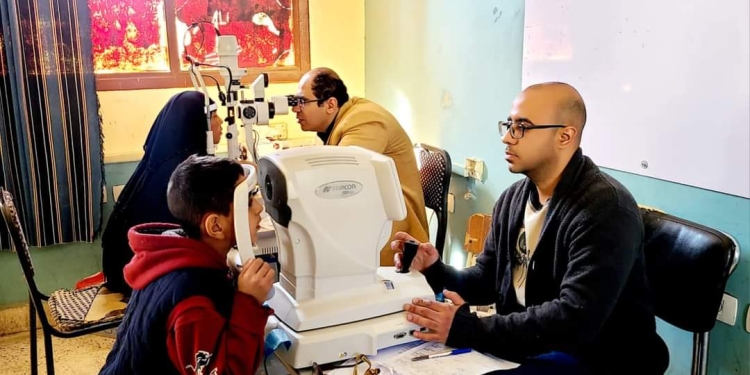 قافلة الأزهر الطبية تباشر أعمالها في «سمهود» على بعد 100 كيلو من قنا