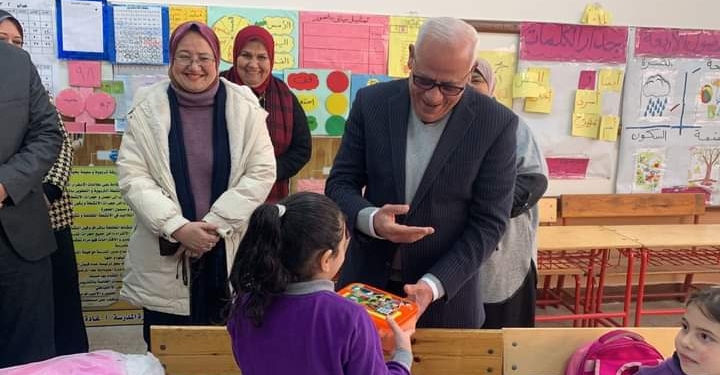 في أول يوم بالترم الثاني..«تعليم بورسعيد»: جميع الكتب المدرسية متوافرة بالمخازن