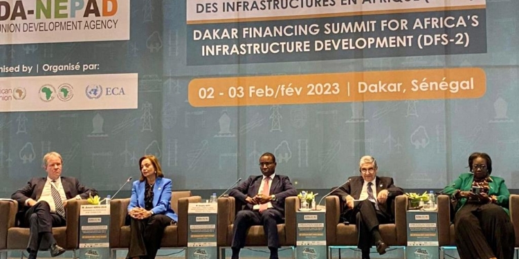 الدكتورة أماني أبو زيد : قمة " دكار " شهدت اشادة أفريقية كبيرة بالتجربة المصرية في مجال البنية التحتية