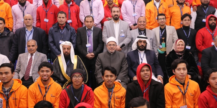 ﻿رئيس جامعة الأزهر يشارك في افتتاح الملتقى السابع للشباب (الشباب والتميز) بالإسماعيلية