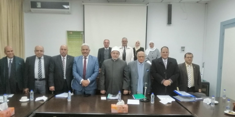 ﻿رئيس جامعة الأزهر يشيد بجهود المركز الدولي الإسلامي للدراسات والبحوث السكانية في خدمة المجتمع