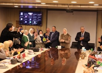 ﻿جامعة الأزهر : لأول مرة على مستوى الجامعات المصرية... تخريج الدفعة الأولى من الحاصلين على شهادة الصحة الإلكترونية بكلية الطب