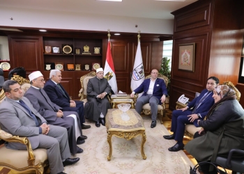 ﻿محافظ بني سويف يشيد بجهود جامعة الأزهر في دعم المبادرات الرئاسية ويعلن دعمه لإنشاء كليات جديدة