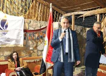 مُمثٍّل مؤسسي إتحاد الأثريين المصريين يبرز توصيات المؤتمر الدولي الثاني لإتحاد الأثريين بالواحات البحرية