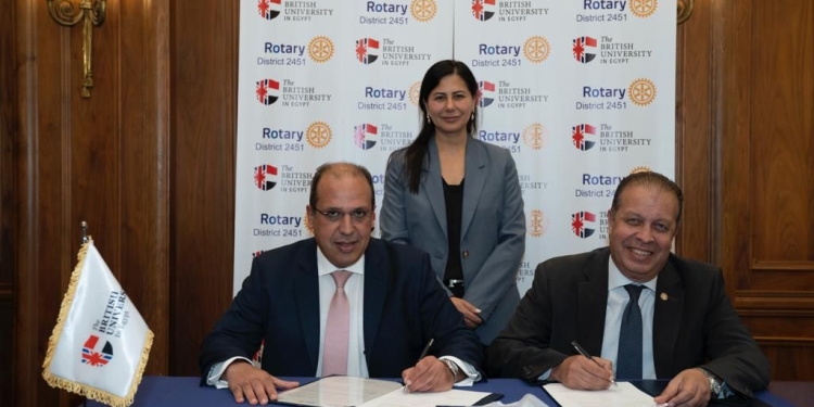 الجامعة البريطانية في مصر توقع بروتوكول تعاون مع روتاري مصر لخدمة المجتمع