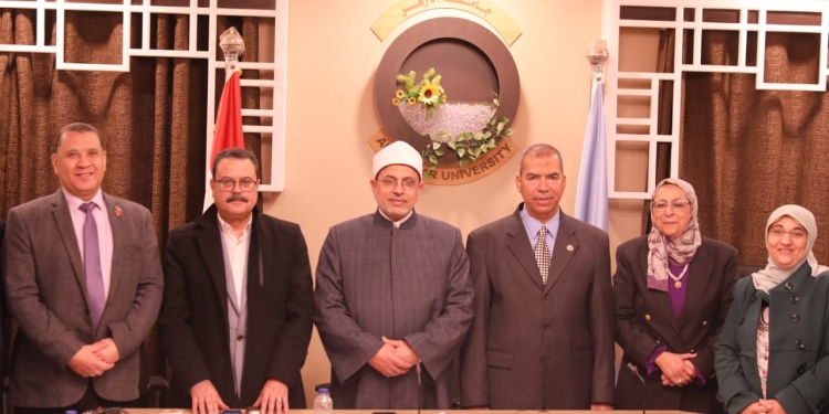 رئيس جامعة الأزهر: قسم النُّظُم بكلية الهندسة يبذل جهودًا كبيرةً في تطوير الجامعة ومساعدتها في التحول الرقمي