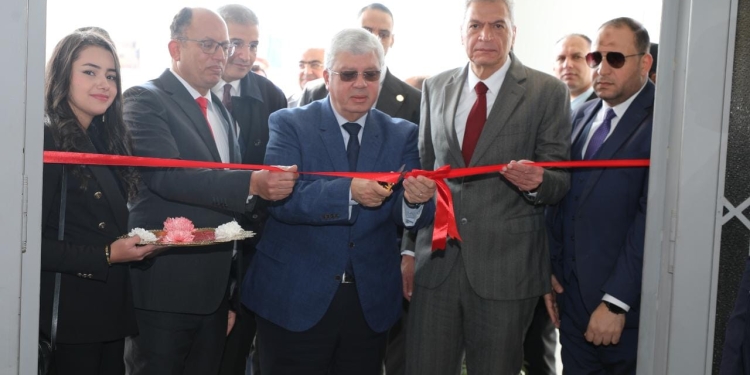 وزير التعليم العالي ورئيس جامعة حلوان يفتتحان المرحلة النهائية لأعمال تطوير مستشفى بدر الجامعي