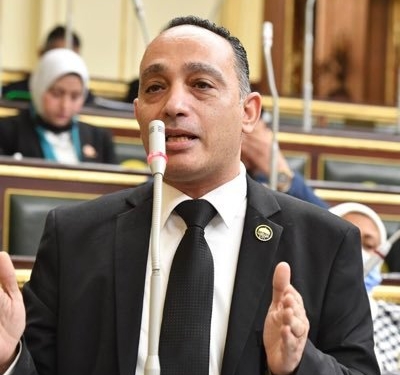 طلب إحاطة لوزير الصحة عن تكليف خريجي الصيدلة