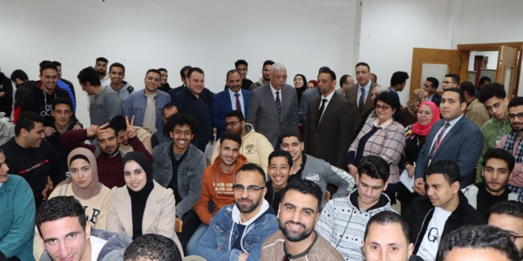 رئيس جامعة المنوفية يتفقد كلية تكنولوجيا العلوم الصحية التطبيقية