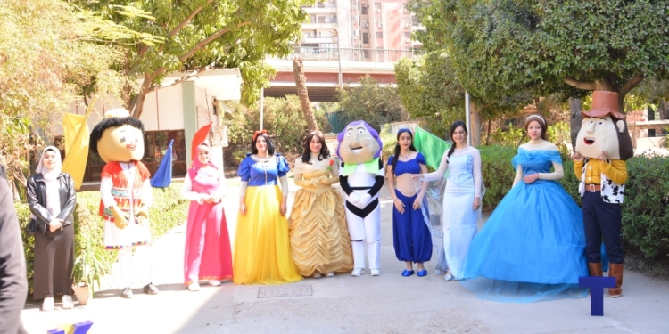 رئيس جامعة أسيوط يفتتح حضانة الجامعة