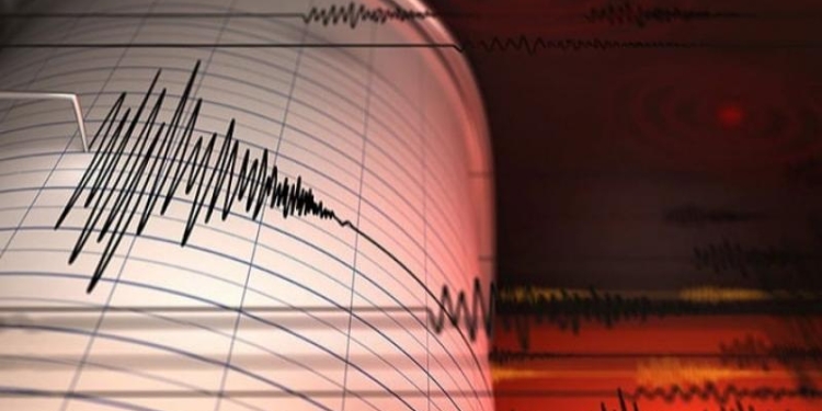 القومي للبحوث الفلكية: تسجيل زلزال على بعد 691 كيلو مترا شمال رفح بقوة 7.7 درجة