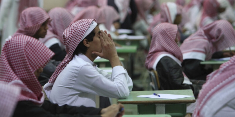 انطلاق اختبارات الفصل الثاني في في المنطقة الشرقية بالسعودية