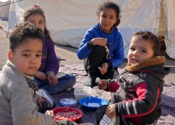 توابع الزلزال المدمر يهدد أطفال سوريا بعد تحول المدراس إلى مراكز إيواء