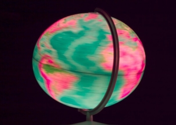 عالم فيزياء: زيادة سرعة دوران الأرض سيقصر السنة ثانية واحدة