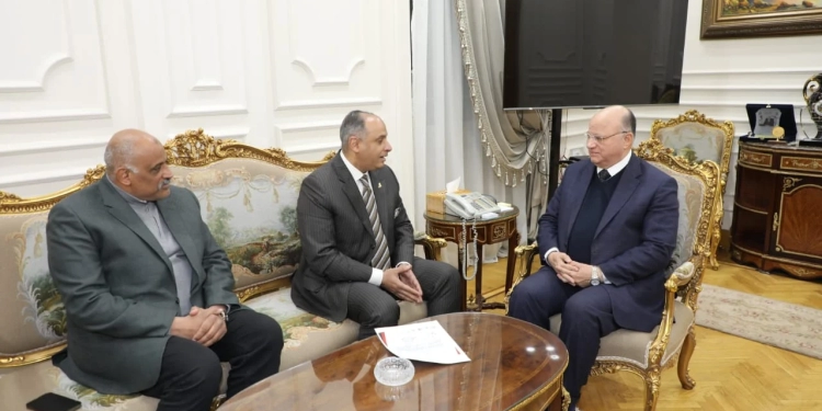 محافظ القاهرة يستقبل رئيس الاتحاد المصرى ونائب رئيس الإتحاد العربى للتايكوندو .