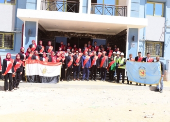 جامعة سوهاج تنظم زيارة طلابية لمشروع إنشاء الوحدات السكنية بسوهاج