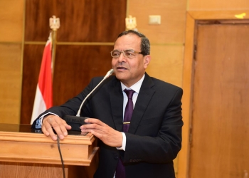 الدكتور مصطفى عبدالخالق رئيس جامعة سوهاج