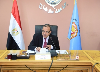 الدكتور مصطفى عبدالخالق رئيس جامعة سوهاج