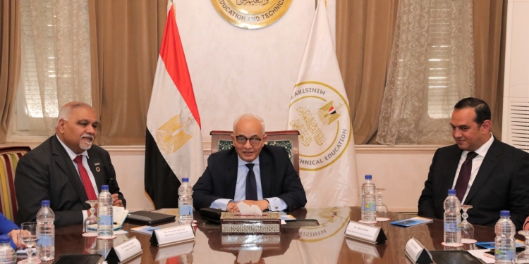 مدير برنامج الأغذية العالمي في مصر: تطوير البنية التكنولوجية لـ500 مدرسة مجتمعية وتدريب معلميها