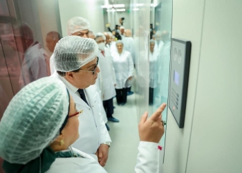 تفاصيل تدشين أول خط إنتاج للقاحات «الكبدي بي والخماسي»