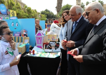 حجازي: تعميم لوحات استرشادية بالإشارات للطلاب الصم والبكم بالمدارس