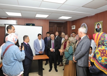 وزيرا التعليم والشباب يتابعان تنفيذ يوم الأنشطة بمدرسة في القاهرة