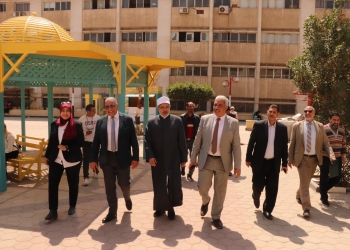 رئيس جامعة الأزهر يتفقد أعمال الإنشاءات بمبنى المدرجات المركزية والاختبارات الإلكترونية بفرع البنات